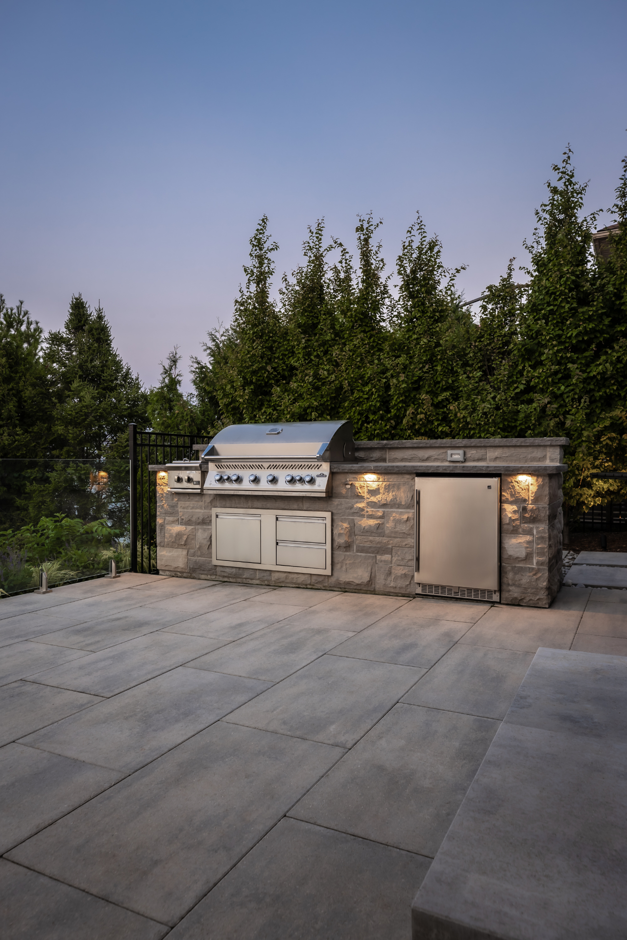Lakeside Sanctuary — Lakeside outdoor kitchen
